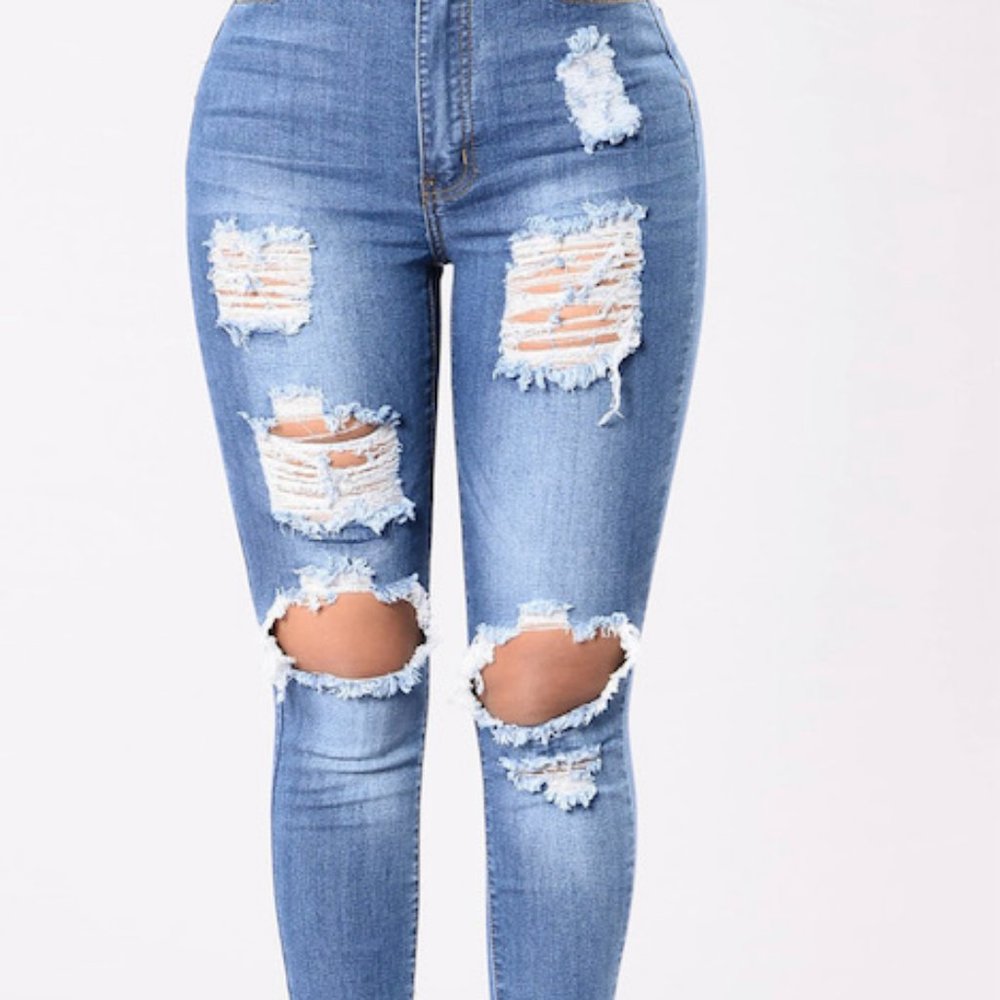 Distress Jeans - Medium Wash
